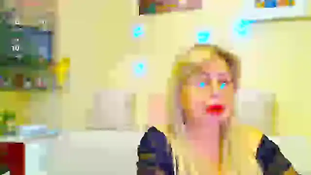 SusieNoreen online show from 22, 2, 2025