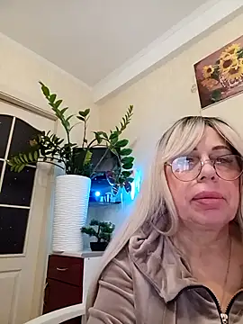 SusieNoreen online show from 2, 10, 2025