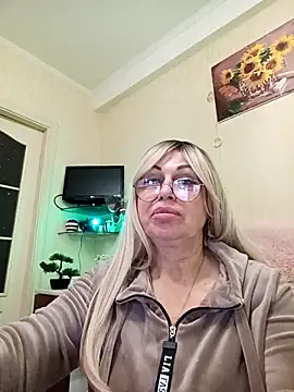 SusieNoreen online show from 4, 10, 2025