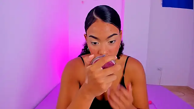 Snapshot of sasha_fox00 chatting on 11, 2, 2026 sasha fox00 online show from 11, 2, 2026