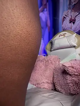 Thyana LS online show from 13, 1, 2025