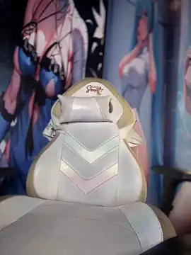 Thyana LS online show from 18, 2, 2025