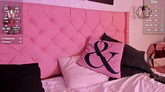 Snapshot of Hannys__cabernet chatting on 6, 12, 2024 Hannys cabernet online show from 6, 12, 2024