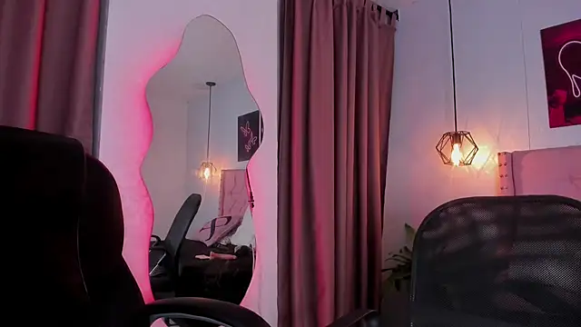 Snapshot of Hannys__cabernet chatting on 28, 1, 2025 Hannys cabernet online show from 28, 1, 2025