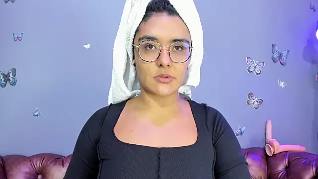 Kaira mosse online show from 22, 10, 2025