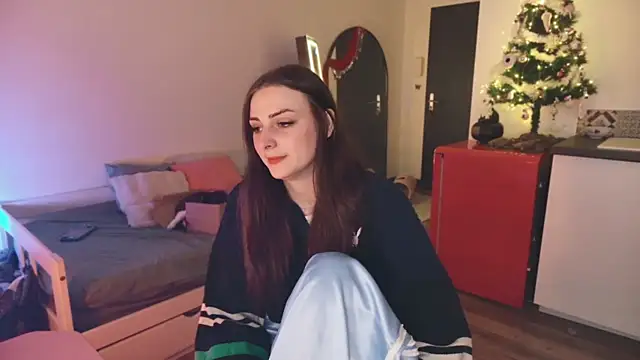 Snapshot of ce_leste__ chatting on 19, 12, 2025 ce leste online show from 19, 12, 2025