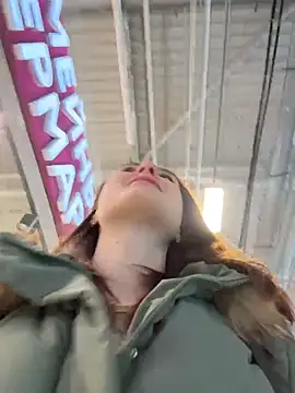 Dina Tease online show from 3, 2, 2026