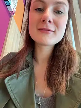 Dina Tease online show from 12, 5, 2026