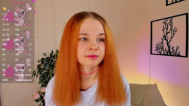 OdetteHarwick online show from 23, 3, 2025