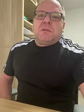 Snapshot of coupleLatinaLovers chatting on 10, 2, 2026 coupleLatinaLovers online show from 10, 2, 2026