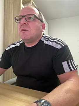 Snapshot of coupleLatinaLovers chatting on 23, 2, 2026 coupleLatinaLovers online show from 23, 2, 2026