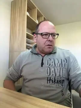 Snapshot of coupleLatinaLovers chatting on 27, 2, 2026 coupleLatinaLovers online show from 27, 2, 2026