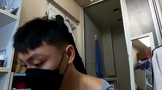 Snapshot of frnk30151 chatting on 10, 12, 2024 frnk30151 online show from 10, 12, 2024