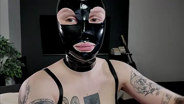 vinylstore online show from 28, 2, 2025