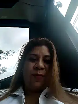 Laura-Hernandez online show from 26, 1, 2025