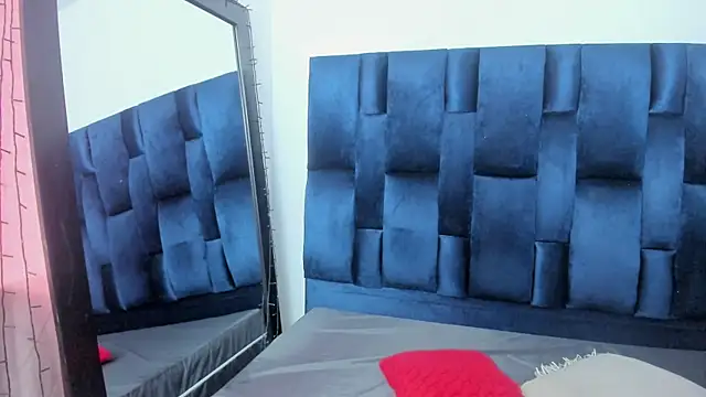 Stefyrossy online show from 8, 4, 2026