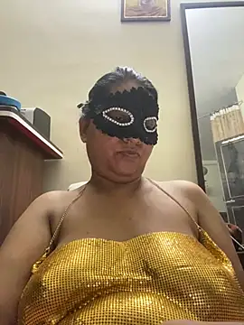 Snapshot of kamayanisingh24 chatting on 2, 3, 2025 kamayanisingh24 online show from 2, 3, 2025