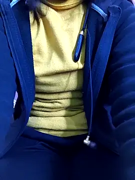 Snapshot of Ananya_34 chatting on 15, 12, 2025 Ananya 34 online show from 15, 12, 2025