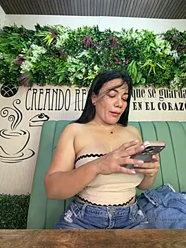 Snapshot of Abril10_ chatting on 29, 6, 2026 Abril10 online show from 29, 6, 2026