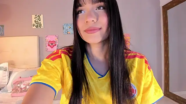Snapshot of Maia_W10 chatting on 23, 6, 2026 Maia W10 online show from 23, 6, 2026