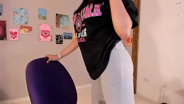 Snapshot of Maia_W10 chatting on 10, 7, 2026 Maia W10 online show from 10, 7, 2026