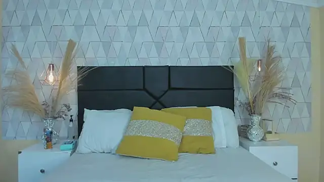 JustinePerry online show from 26, 2, 2026