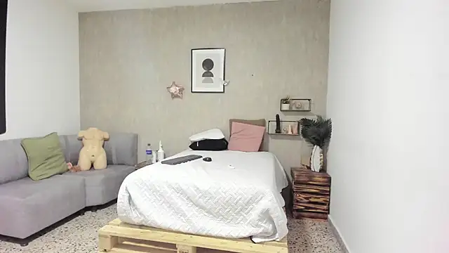 Snapshot of afrodita_martinez chatting on 11, 10, 2025 afrodita martinez online show from 11, 10, 2025