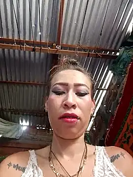 Snapshot of samy-blonde chatting on 5, 3, 2026 samy-blonde online show from 5, 3, 2026