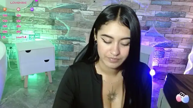 Moonshine tay online show from 20, 10, 2025