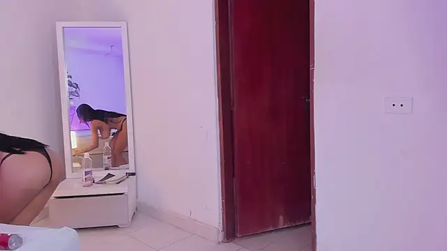 Snapshot of Alhana_pulido chatting on 28, 12, 2024 Alhana pulido online show from 28, 12, 2024