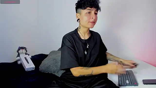 Snapshot of ZuryRamirez_ chatting on 25, 12, 2024 ZuryRamirez online show from 25, 12, 2024