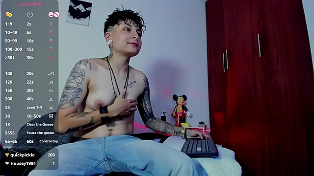 Snapshot of ZuryRamirez_ chatting on 6, 1, 2025 ZuryRamirez online show from 6, 1, 2025