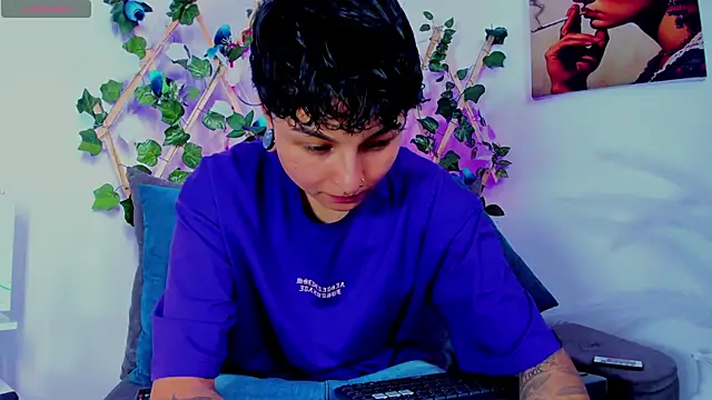 Snapshot of ZuryRamirez_ chatting on 17, 2, 2025 ZuryRamirez online show from 17, 2, 2025