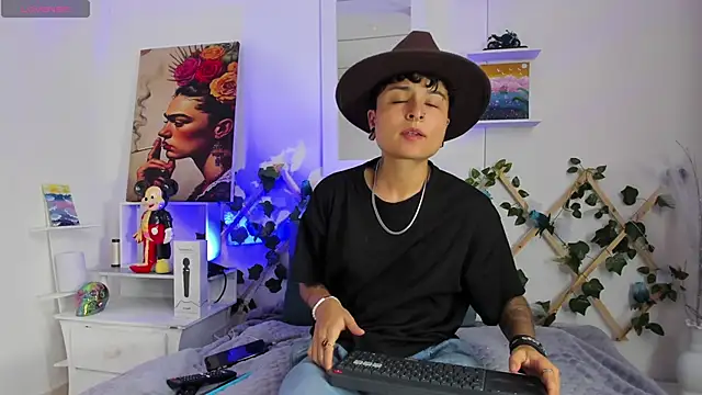 Snapshot of ZuryRamirez_ chatting on 23, 2, 2025 ZuryRamirez online show from 23, 2, 2025