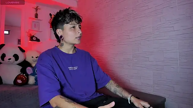 Snapshot of ZuryRamirez_ chatting on 18, 9, 2025 ZuryRamirez online show from 18, 9, 2025