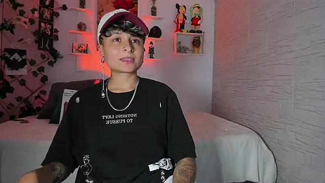 Snapshot of ZuryRamirez_ chatting on 24, 10, 2025 ZuryRamirez online show from 24, 10, 2025