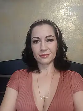 FireLily332 online show from 12, 1, 2025