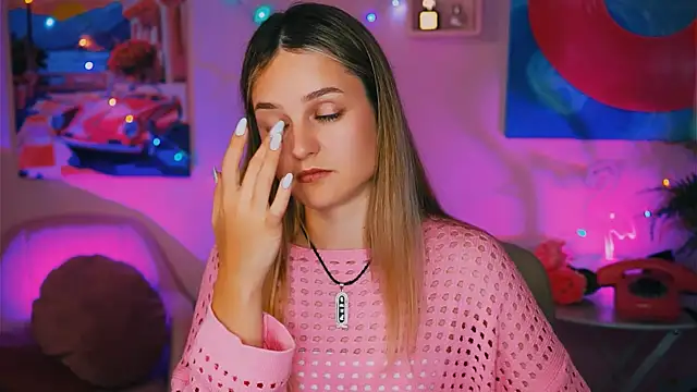 DeboraLarson online show from 16, 12, 2024