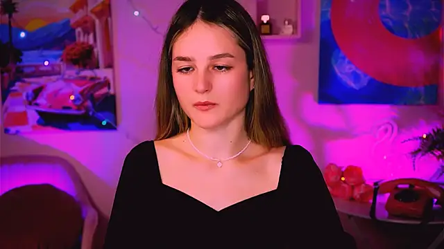 DeboraLarson online show from 6, 1, 2025