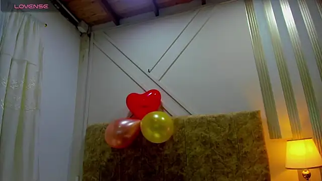 ashley  foxx  online show from 8, 10, 2025