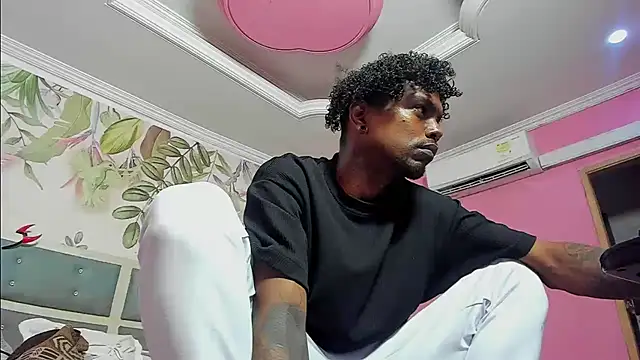 bigblackhotx1 online show from 19, 1, 2026