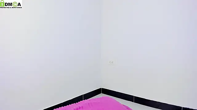 Snapshot of baby_alee chatting on 4, 11, 2025 baby alee online show from 4, 11, 2025