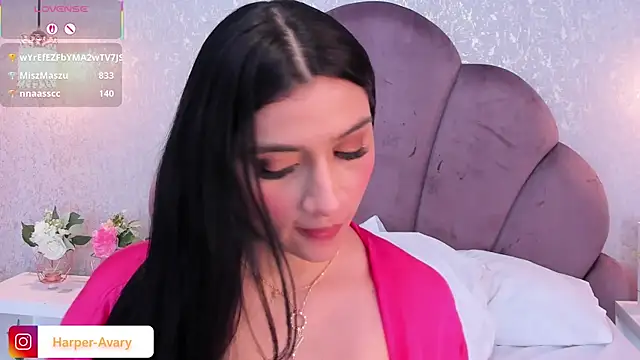 Harper-Avary online show from 22, 2, 2025