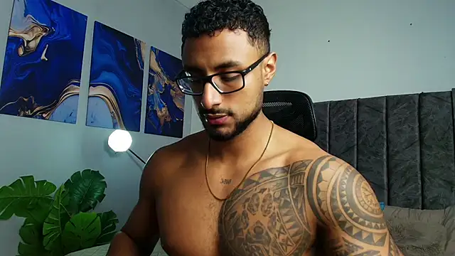 Snapshot of LiamGarcia1 chatting on 12, 9, 2025 LiamGarcia1 online show from 12, 9, 2025