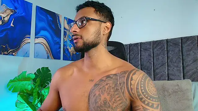 Snapshot of LiamGarcia1 chatting on 23, 9, 2025 LiamGarcia1 online show from 23, 9, 2025