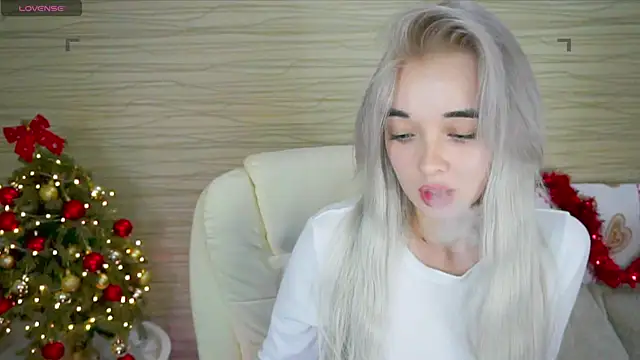 Ashley S online show from 25, 12, 2024