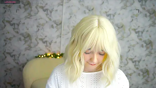 Snapshot of Ashley_S chatting on 13, 6, 2026 Ashley S online show from 13, 6, 2026