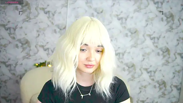 Snapshot of Ashley_S chatting on 22, 6, 2026 Ashley S online show from 22, 6, 2026