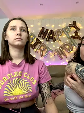 Snapshot of HotCaramellsTV chatting on 18, 10, 2025 HotCaramellsTV online show from 18, 10, 2025