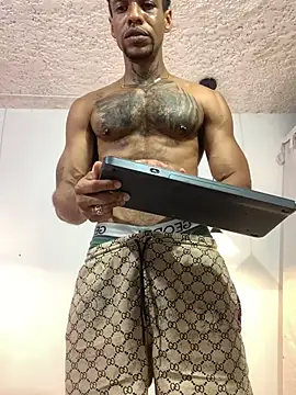 Snapshot of Salomon_koude chatting on 1, 4, 2026 Salomon koude online show from 1, 4, 2026